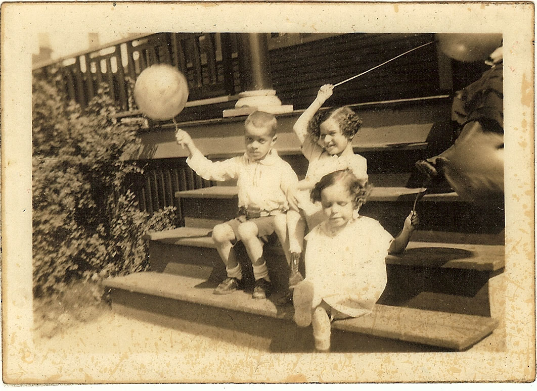 Mershell, Mary V. and Doris Graham on their front steps. 1926.
