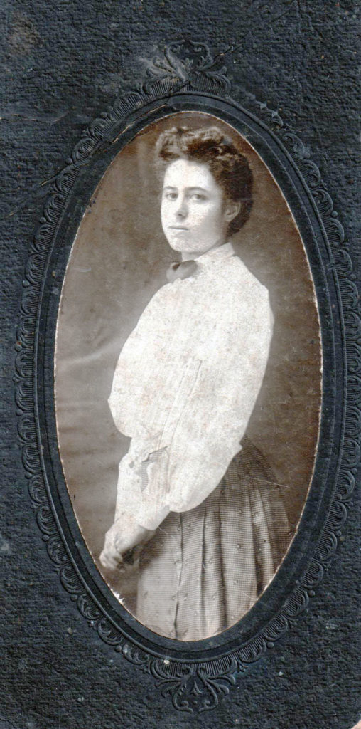 Pearl Reed about 1904